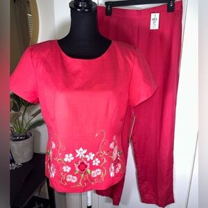 VINTAGE NWT Pink Floral Embroidered Top and Pants Set 0033